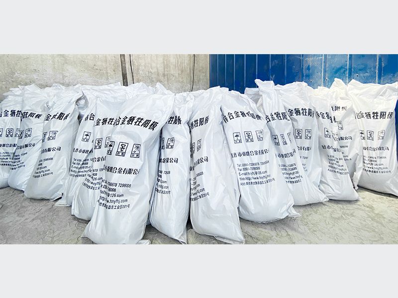 埋地管線，儲罐外壁及其它地下金屬結(jié)構(gòu)常用犧牲陽極